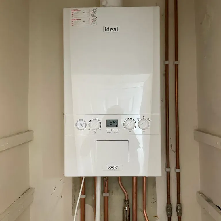 a tank mounted to the side of a wall